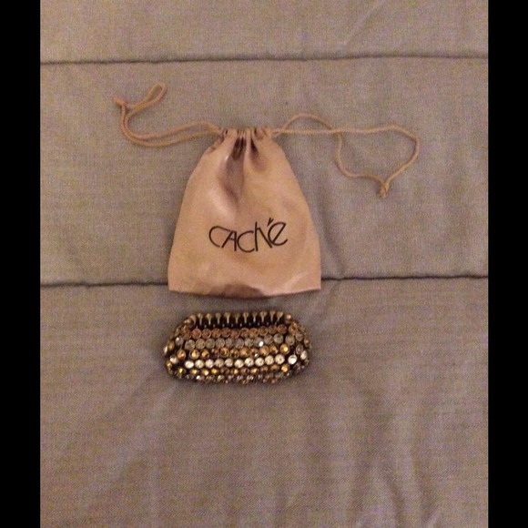 Cache Bracelet - Picture 2 of 2