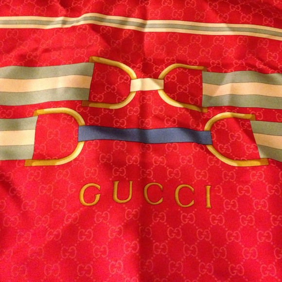 Gucci pink silk scarf