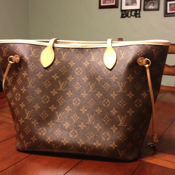 Louis Vuitton Neverfull MM