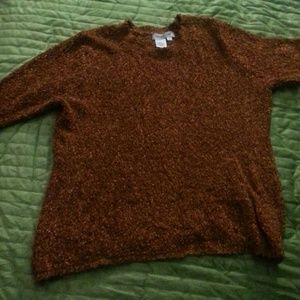 Long sleeved sweater