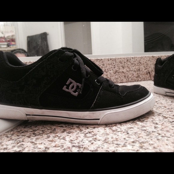 Dc shoes - Picture 1 of 4