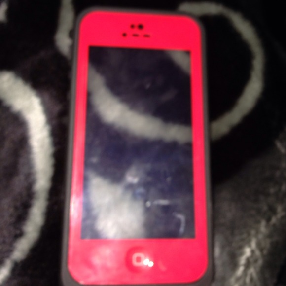 iPhone 5 lifeproof red case