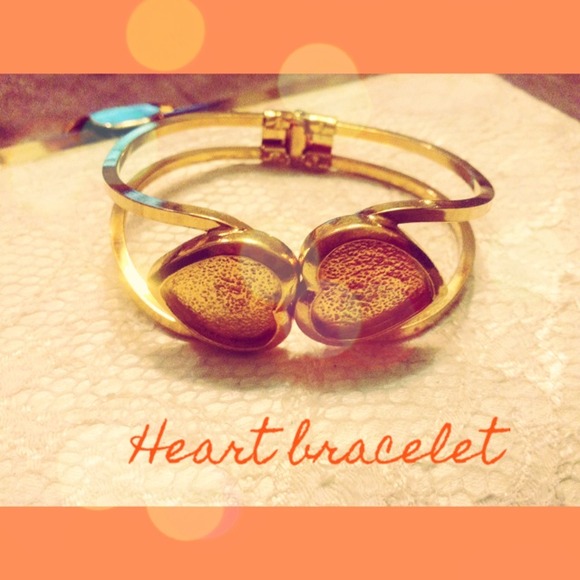 Jewelry - Vintage ❤️ bracelet 🙋REDUCED! 🎈