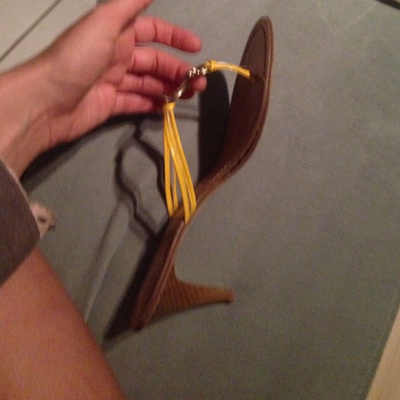 Sandals - Picture 2 of 4