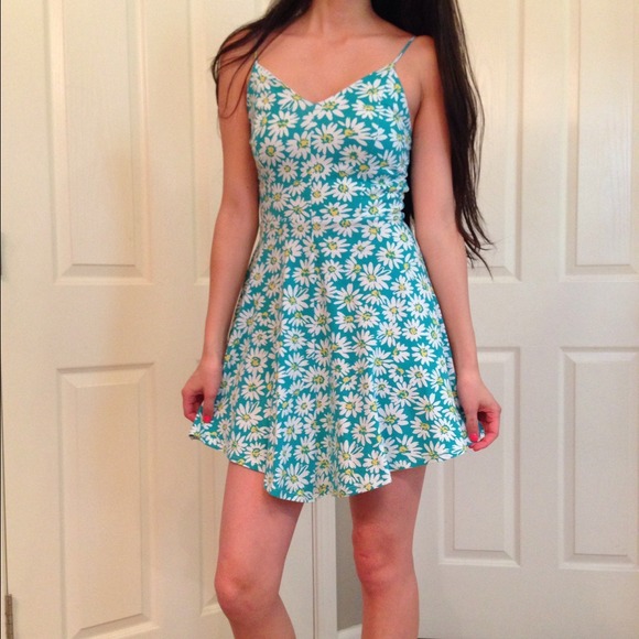 ❌SOLD❌NWT Blue Floral Dress