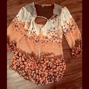 🚫TRADED🚫 Floral print top.