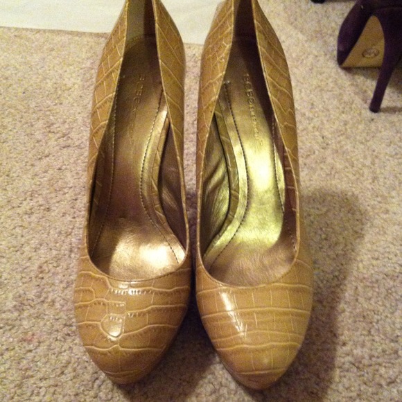 Faux skin heels - Picture 2 of 3