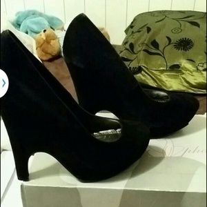 Cute wedge type pumps