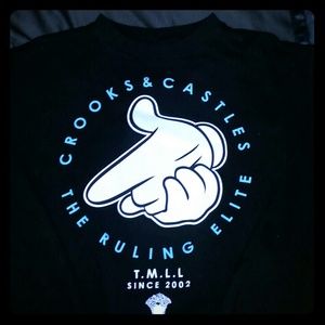 Crooks n Castles crewneck !