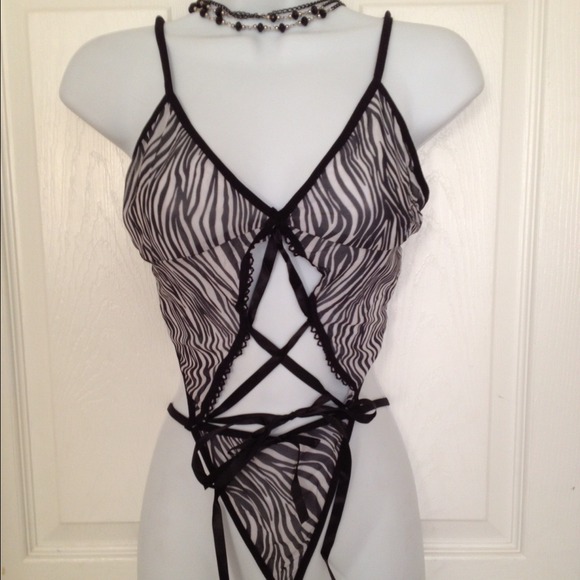Zebra print lingerie.NWT.