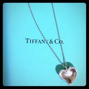Tiffany & co's elsa peretti full heart pendant