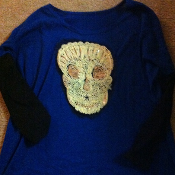 ❤️skull shirt ❤️ - Picture 3 of 3