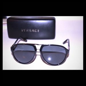 Polorized sunglass