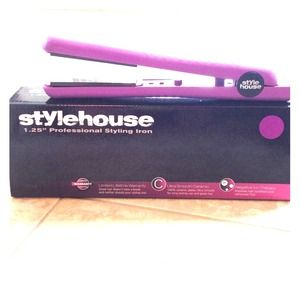 Style House 1.25" Professional styling iron