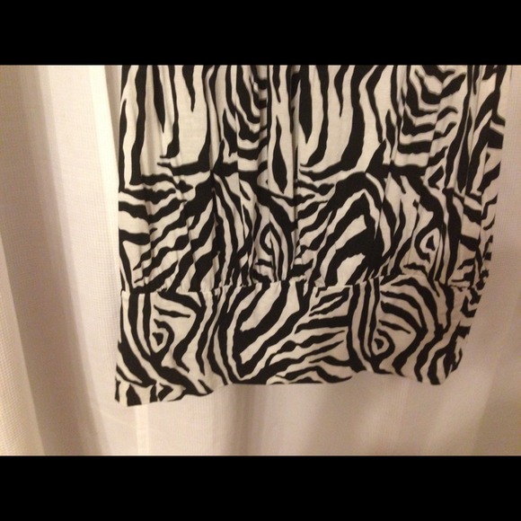 Zebra print bubble dress - Picture 3 of 4