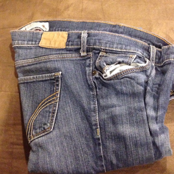 Jeans - Picture 1 of 3