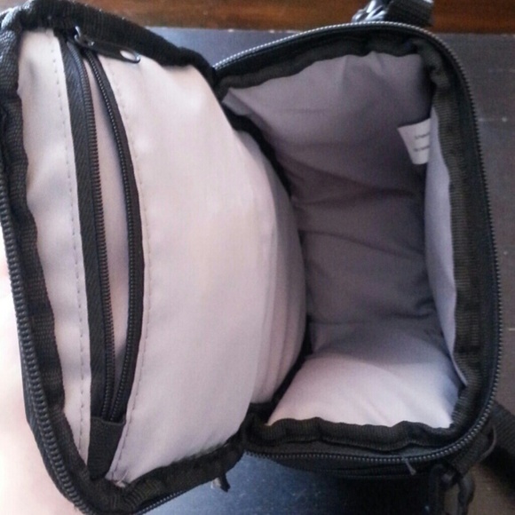 Camera case - Picture 3 of 4