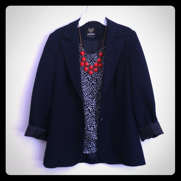 ❌NOT AVAILABLE❌Navy blue blazer!
