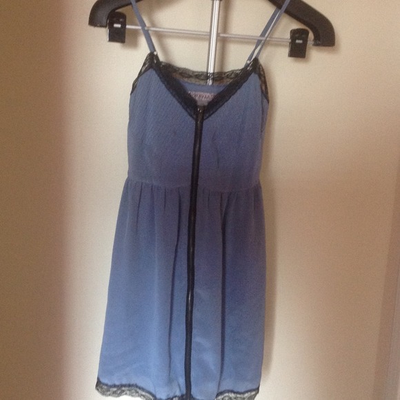 Dress - Picture 1 of 1