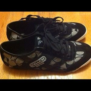coach Yolanda tennis shoes 10 NWot black