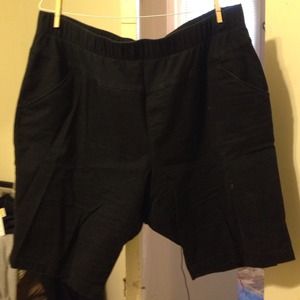 Maternity xxl shorts