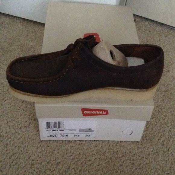 Clark Wallabee Beeswax Leather