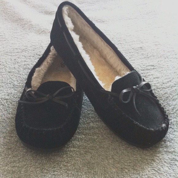 Black Moccasins