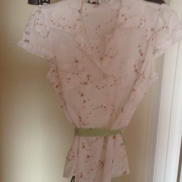 Top - Picture 1 of 1