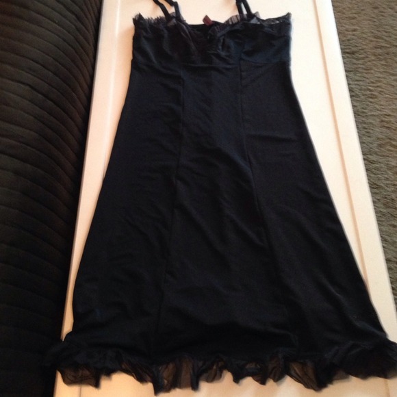 Black VS nighty