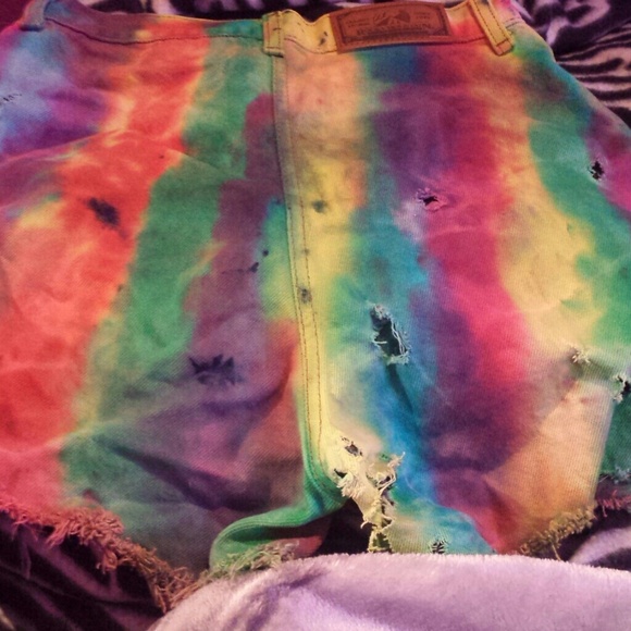 Rainbow Highwaisted Shorts - Picture 2 of 2
