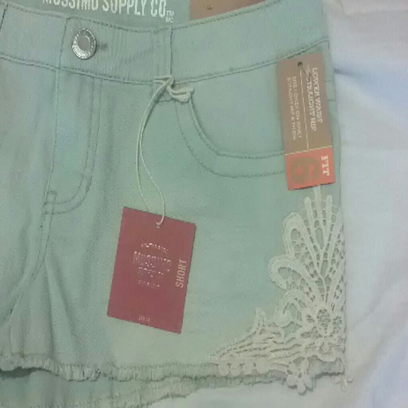 Sold - Picture 2 of 4