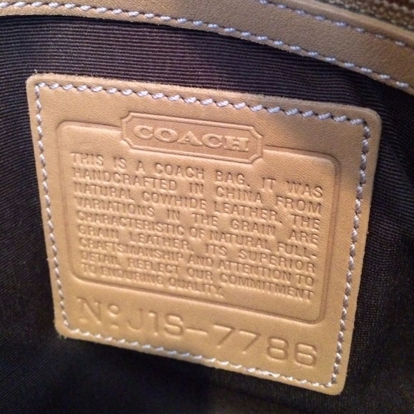 COACH HANDBAG - Picture 3 of 4