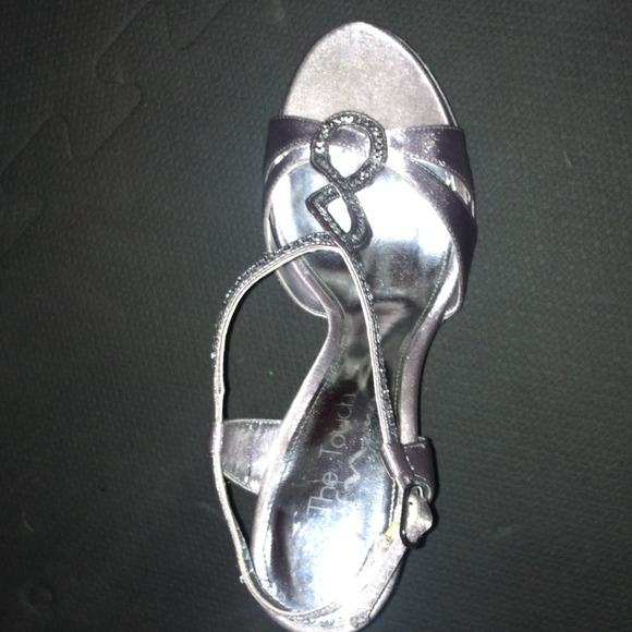 Silver 3" open toe heel - Picture 3 of 4