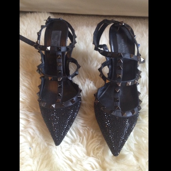 Auth Valentino Garavani "rockstud" pumps. Size 39 - Picture 2 of 4