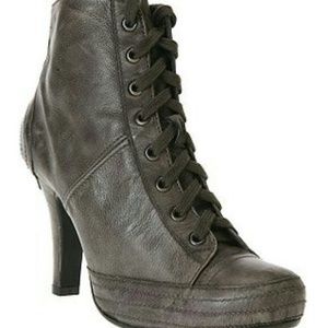 **REDUCED**  ASH "Nirvana" boots size 39 (U.S 9)
