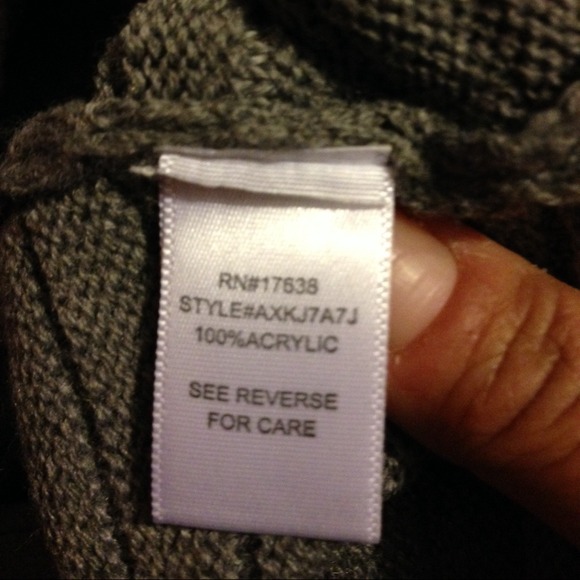 *LAST CHANCE* DONATING 10/18* Gray Sweater Dress - Picture 4 of 4