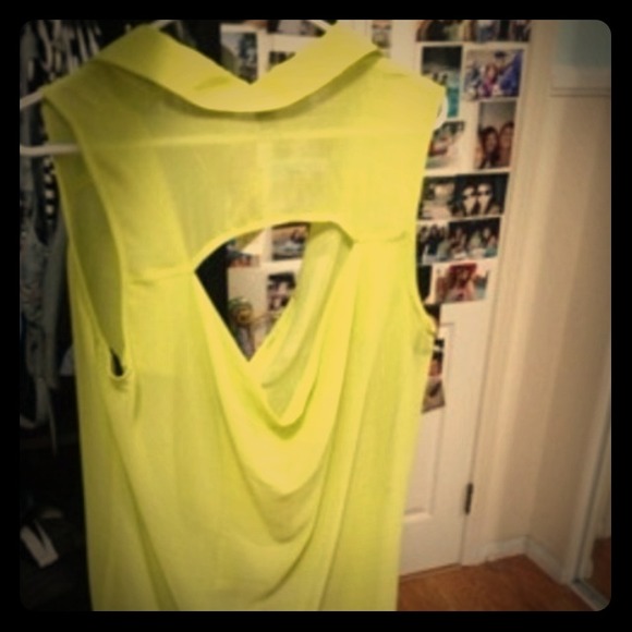 Brand new hi-lo shirt