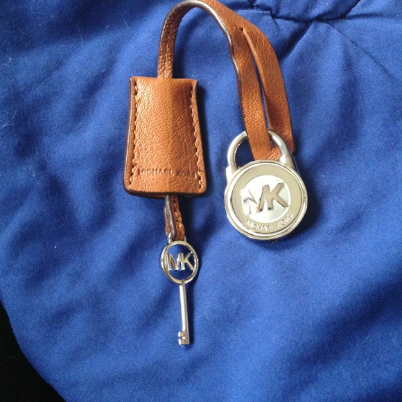 SOLDAuthentic Michael kors key and lockSOLD