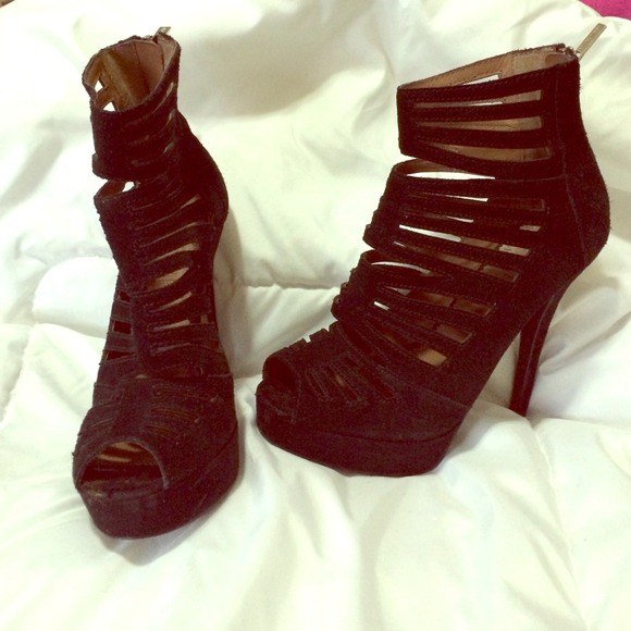 Colin Stuart Suede Ankle Sandle