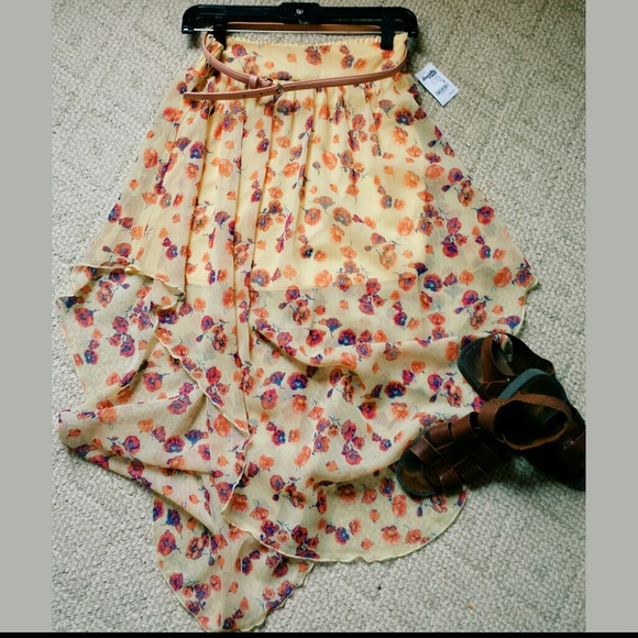 NWT Charlotte Russe Floral Skirt
