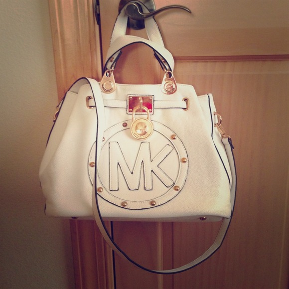 White leather 'MK' purse