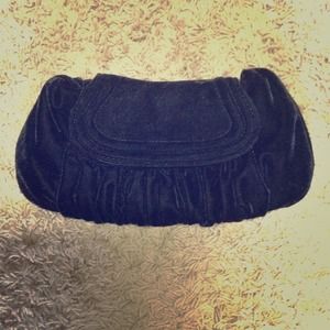 ✨CLOSET CLEARANCE✨Black Velvet Clutch