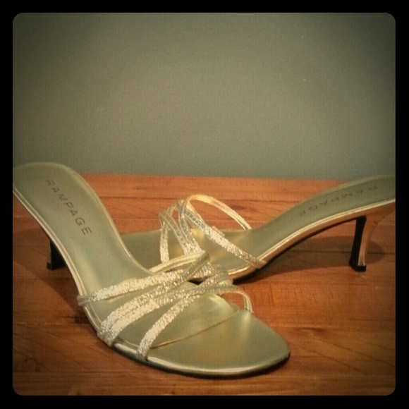 Size 9 Rampage gold glitter evening shoes