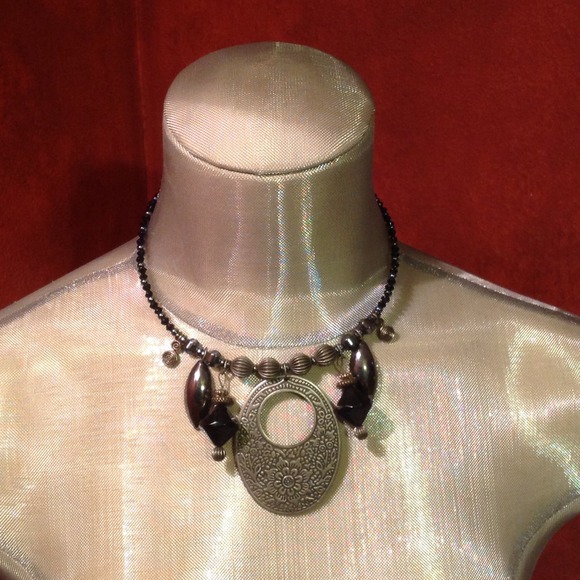 Jewelry - Picture 4 of 4