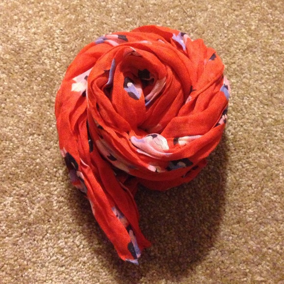 Other - Scarf!