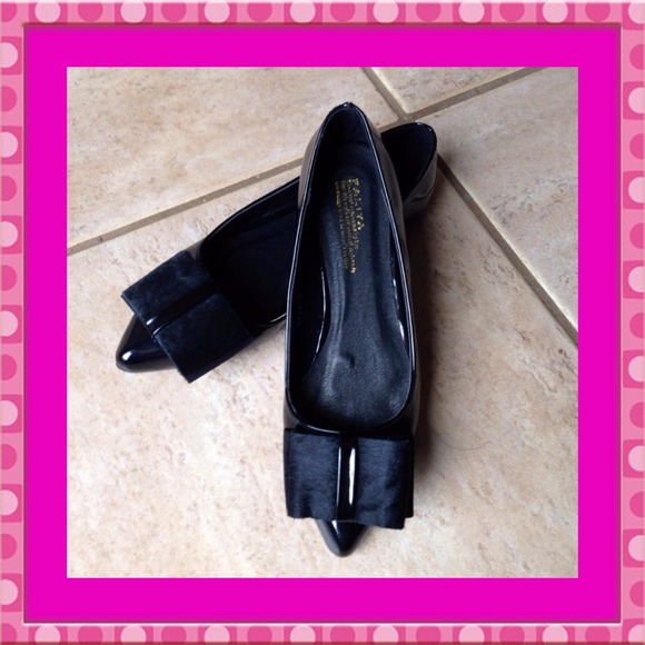 Shoes - 💖RESERVED FOR @DARE💖Black Pointy Bow Flats💖