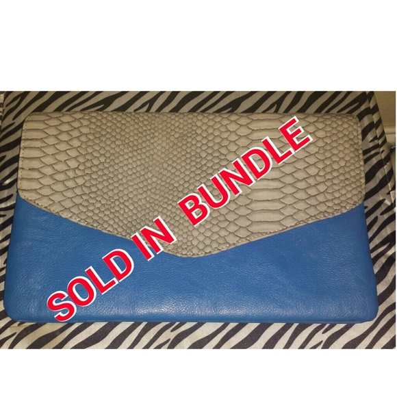 SOLD!!  ?? 2X HP 5/10?? Blue envelope clutch