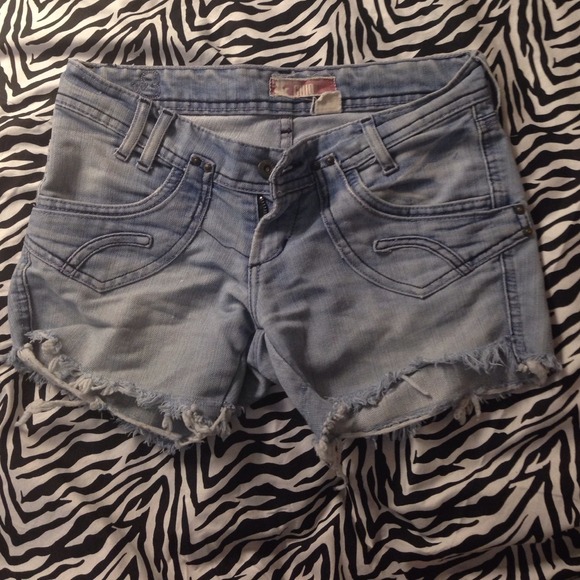 🌸Traded🌸 Cut Off Shorts!