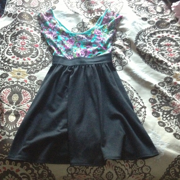 SOLD. Floral Dress - Picture 1 of 3