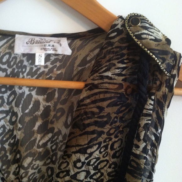 Leopard Tunic - Picture 2 of 4